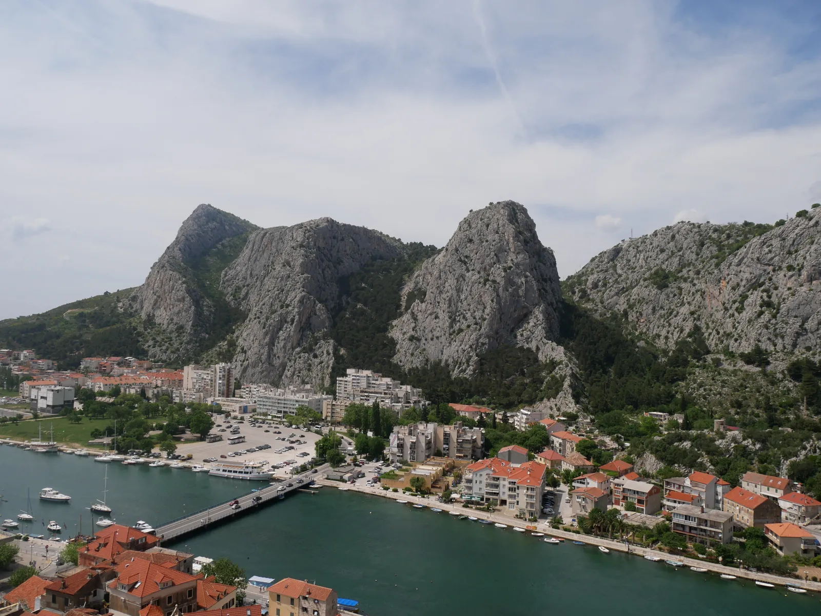 Omiš mellan berg och vatten