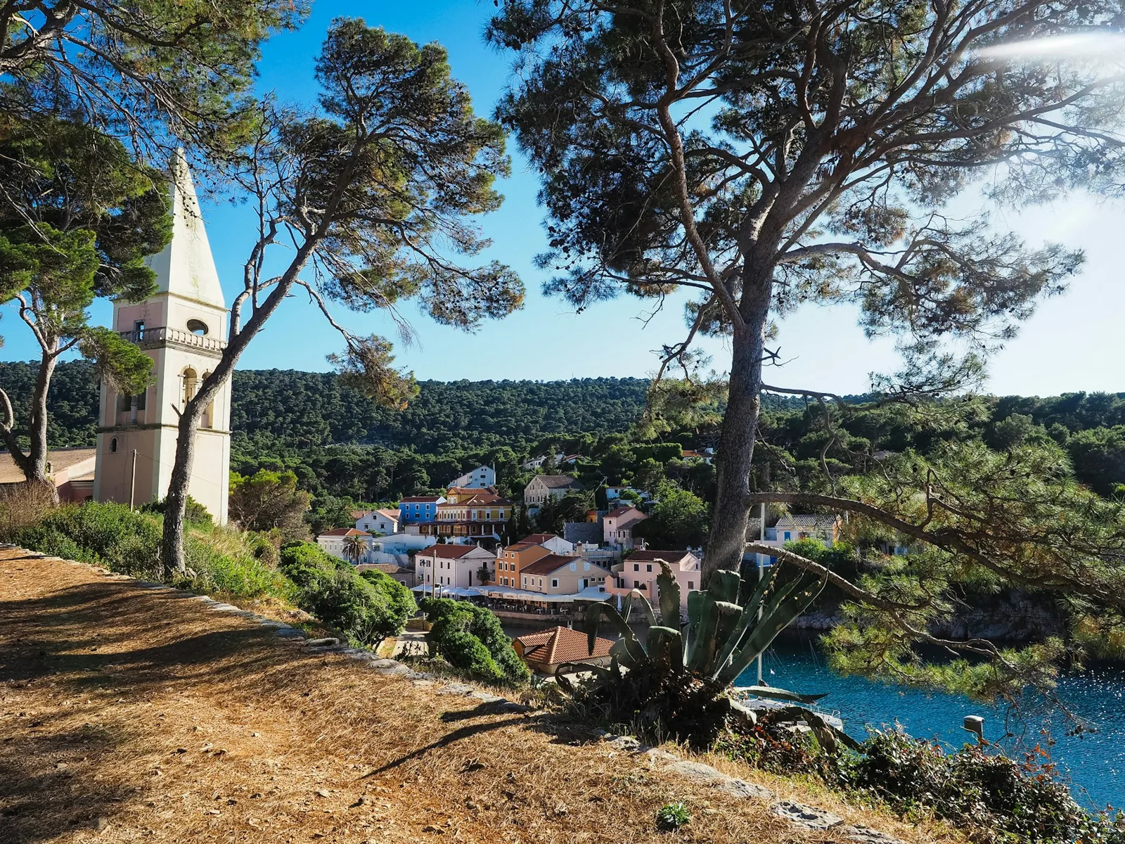 Grönska och bebyggelse i Veli Lošinj